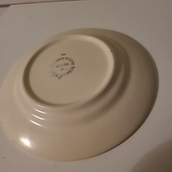 Set of Two Metlox Saucers - Picture 6 of 6